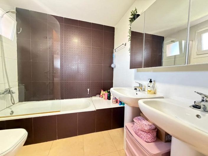 Image No.10-2 Bed Apartment for sale