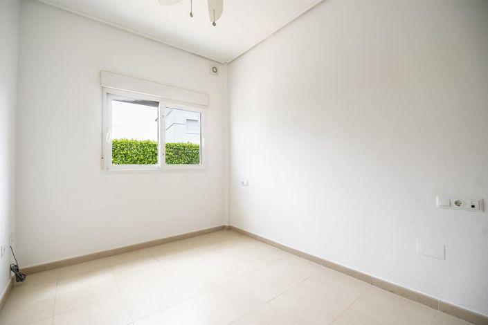 Image No.19-2 Bed Villa for sale