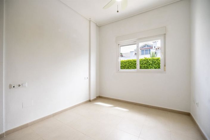 Image No.7-2 Bed Villa for sale