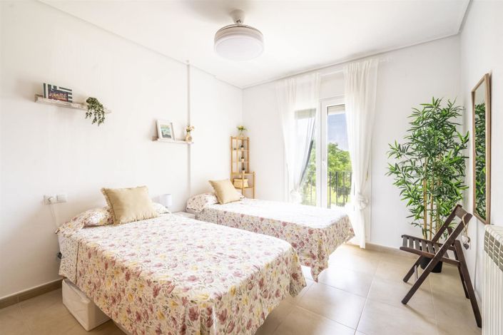 Image No.7-2 Bed Apartment for sale