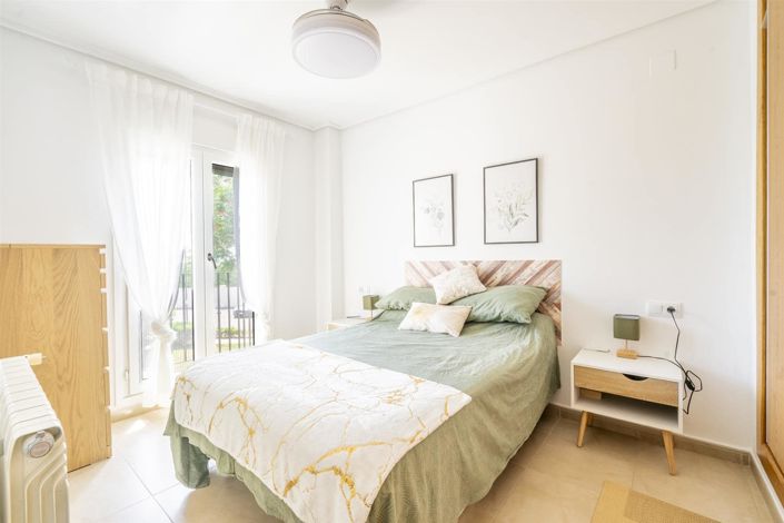 Image No.9-2 Bed Apartment for sale