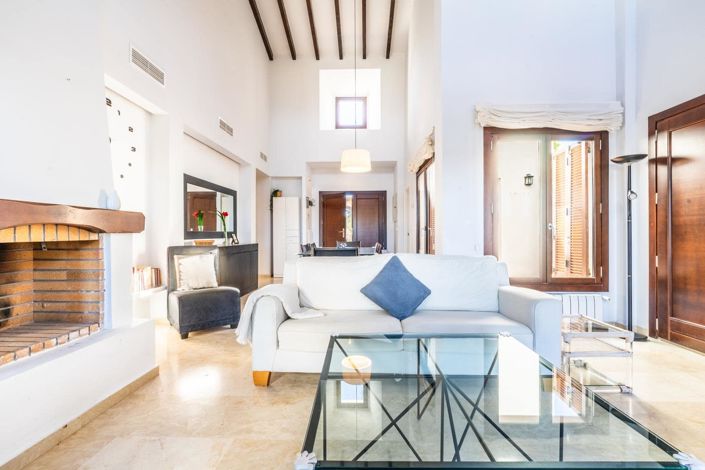 Image No.19-3 Bed Villa for sale