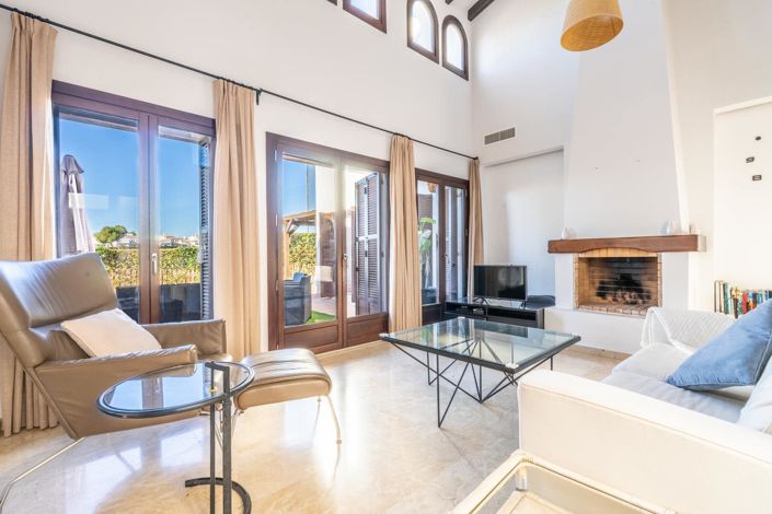 Image No.9-3 Bed Villa for sale