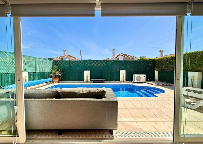 Image No.10-2 Bed Villa for sale