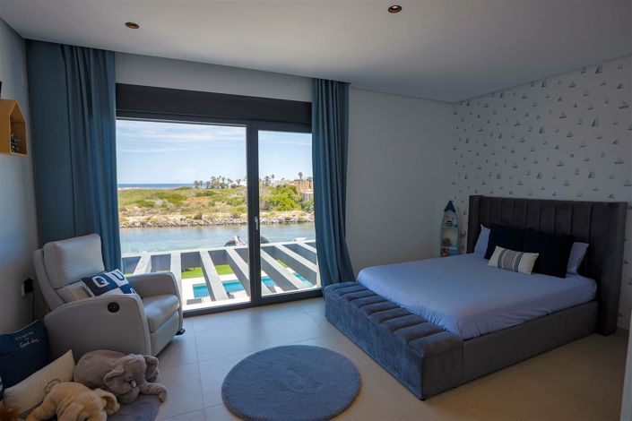 Image No.26-4 Bed Villa for sale