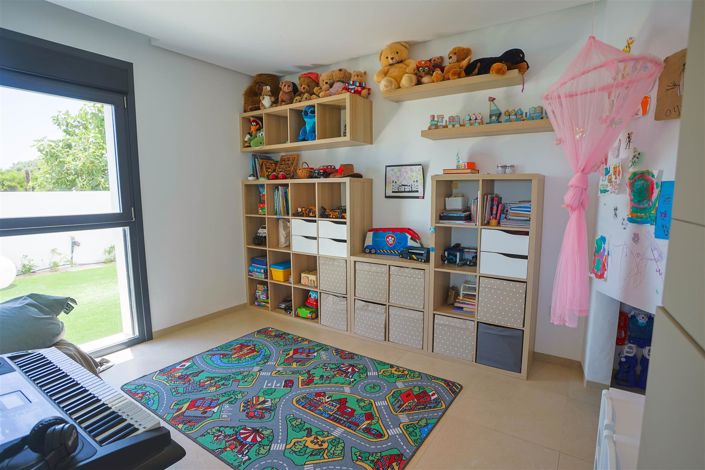 Image No.40-4 Bed Villa for sale