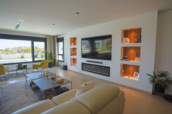 Image No.7-4 Bed Villa for sale