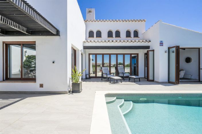 Image No.18-4 Bed Villa for sale