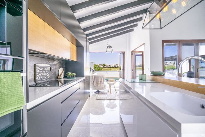 Image No.4-4 Bed Villa for sale