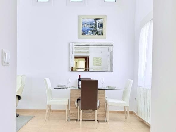 Image No.4-2 Bed Villa for sale