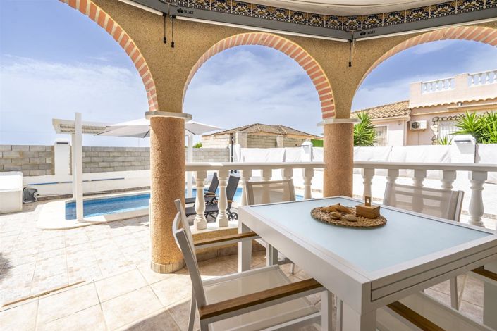 Image No.5-3 Bed Villa for sale