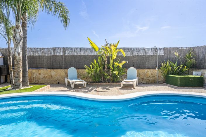 Image No.12-4 Bed Villa for sale
