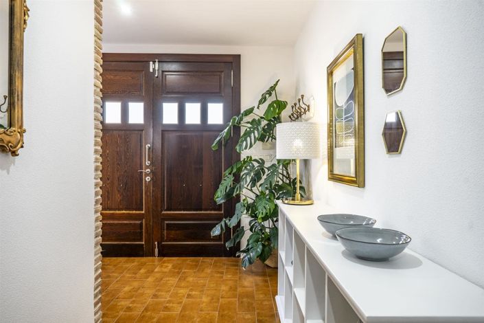 Image No.40-4 Bed Villa for sale