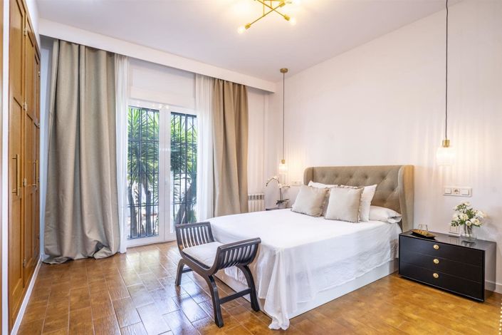 Image No.8-4 Bed Villa for sale