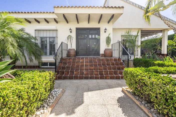 Image No.9-4 Bed Villa for sale
