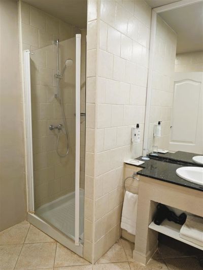 Image No.16-1 Bed Property for sale