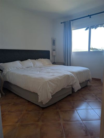 Image No.18-2 Bed Apartment for sale