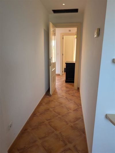 Image No.20-2 Bed Apartment for sale