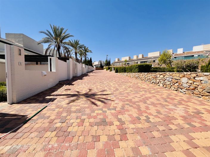 Image No.19-2 Bed Villa for sale