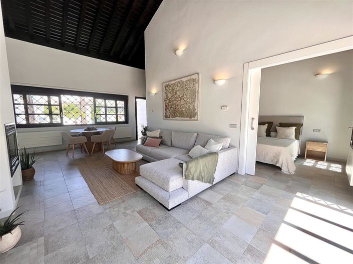 Image No.4-2 Bed Villa for sale