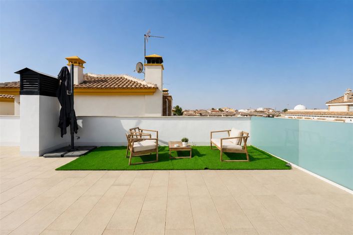 Image No.4-2 Bed Villa for sale