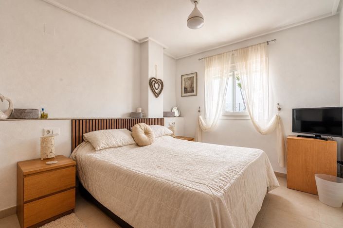Image No.3-2 Bed Apartment for sale