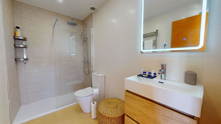 Image No.3-2 Bed Apartment for sale