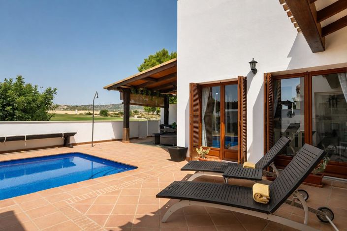 Image No.15-4 Bed Villa for sale
