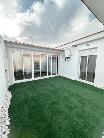 Image No.17-3 Bed Apartment for sale