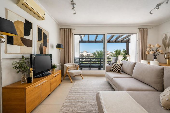 Image No.14-2 Bed Apartment for sale