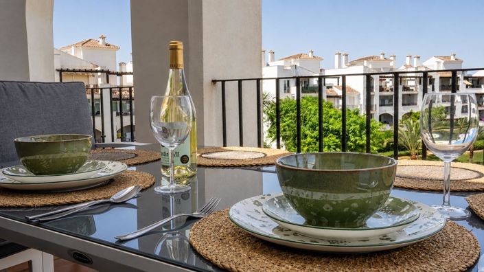 Image No.20-2 Bed Apartment for sale