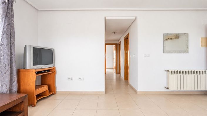 Image No.8-2 Bed Apartment for sale