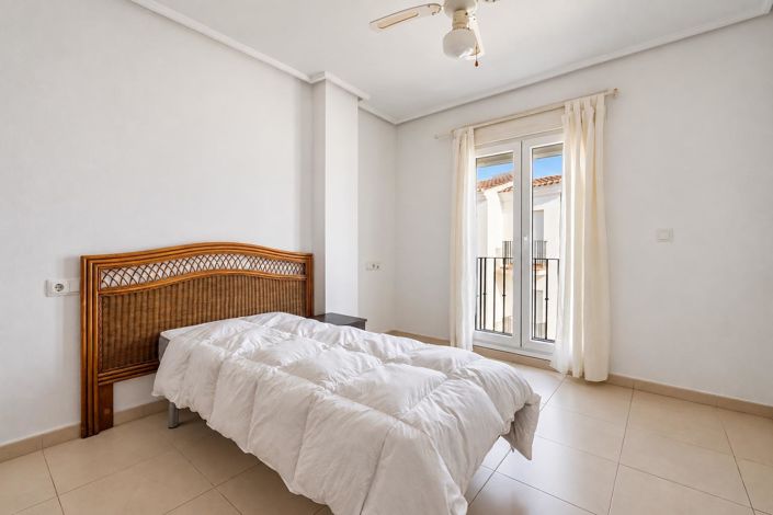 Image No.9-2 Bed Apartment for sale