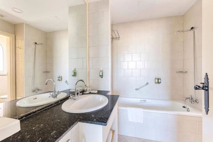 Image No.10-3 Bed Apartment for sale