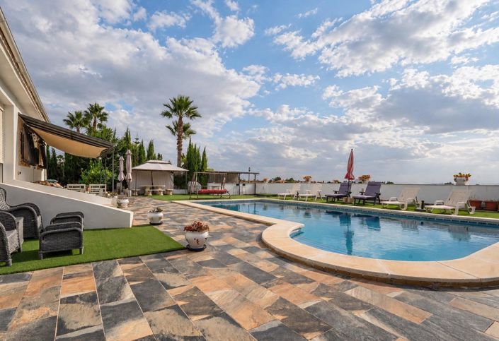 Image No.15-4 Bed Villa for sale