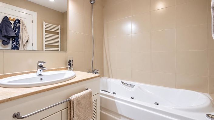 Image No.5-2 Bed Apartment for sale