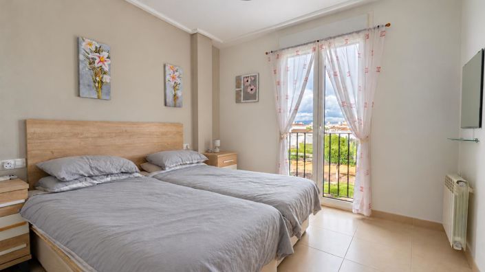 Image No.8-2 Bed Apartment for sale