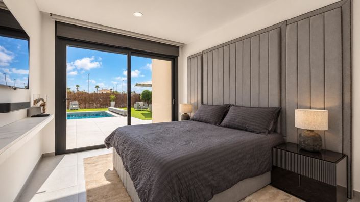 Image No.26-4 Bed Villa for sale