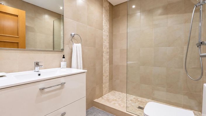Image No.16-2 Bed Apartment for sale