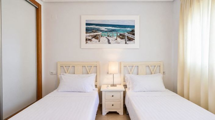 Image No.20-2 Bed Apartment for sale