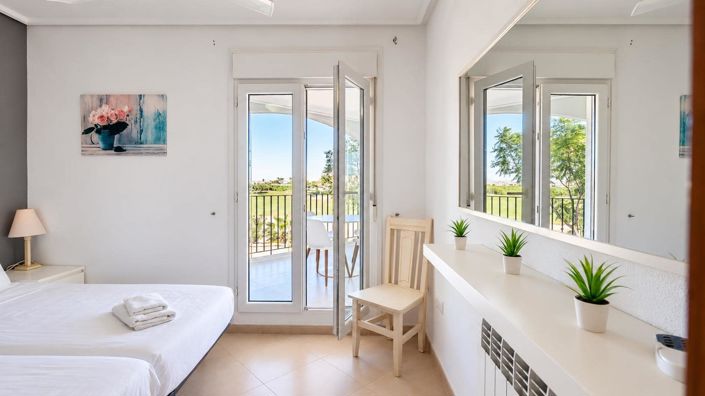 Image No.10-2 Bed Apartment for sale
