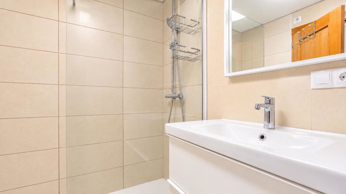 Image No.12-2 Bed Apartment for sale