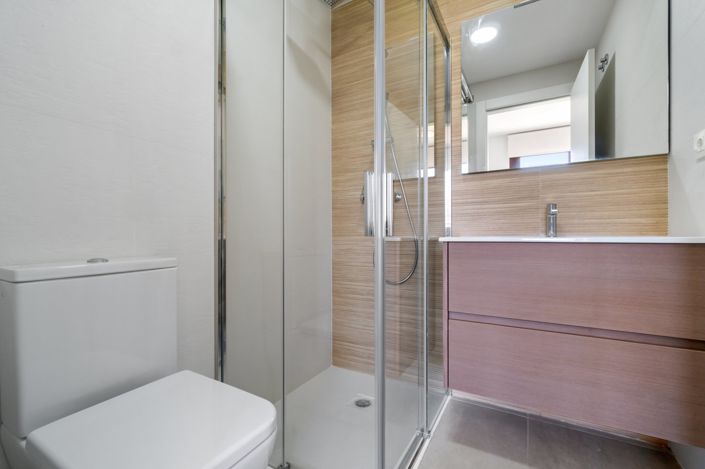 Image No.20-2 Bed Apartment for sale