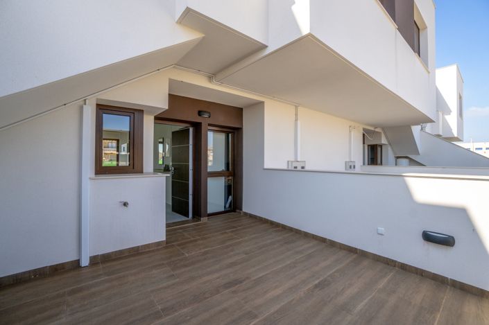 Image No.21-2 Bed Apartment for sale