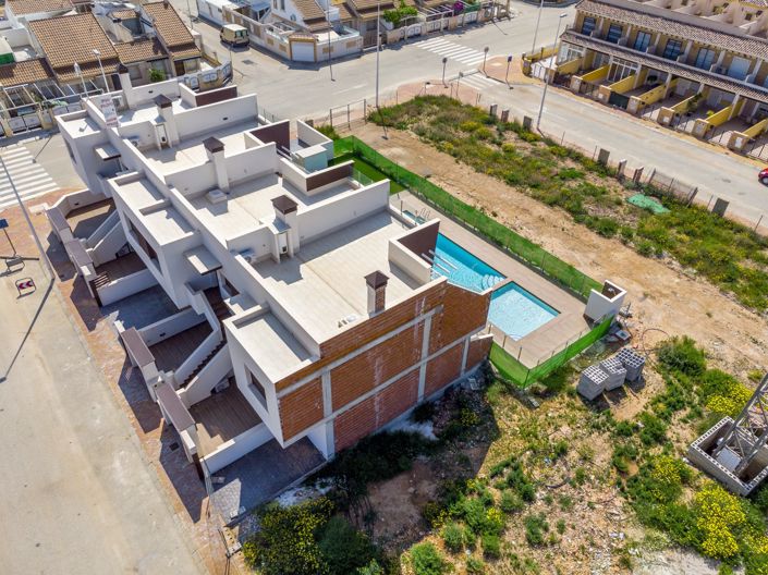 Image No.26-2 Bed Apartment for sale
