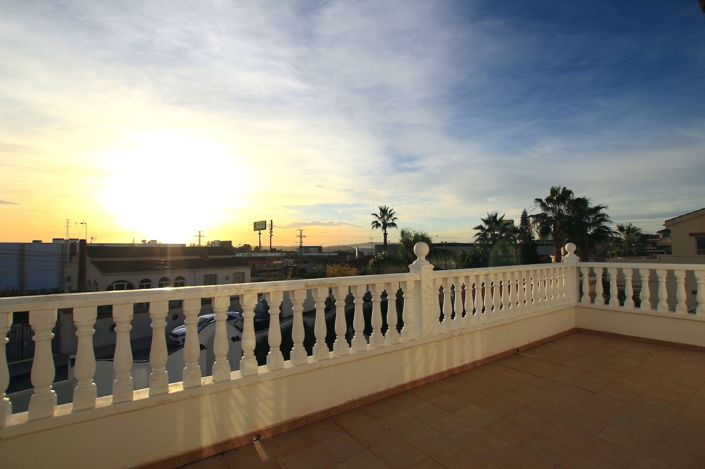 Image No.25-4 Bed Villa for sale