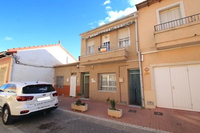 47933spacious3bedroomvillagetownhouse19012313
