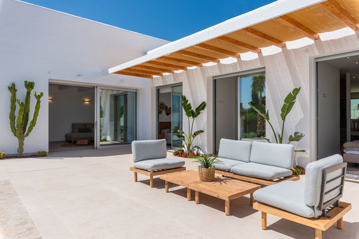 Image No.2-3 Bed Villa for sale