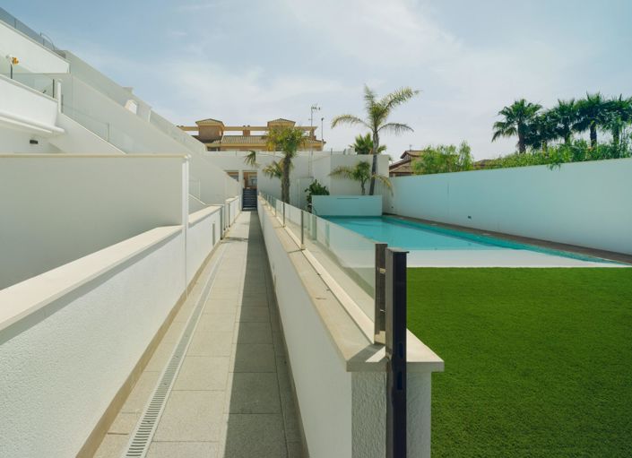 Image No.12-2 Bed Apartment for sale