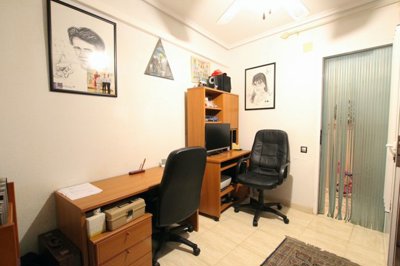 47875aspacious3bedroomfamilyhomewithafullsize